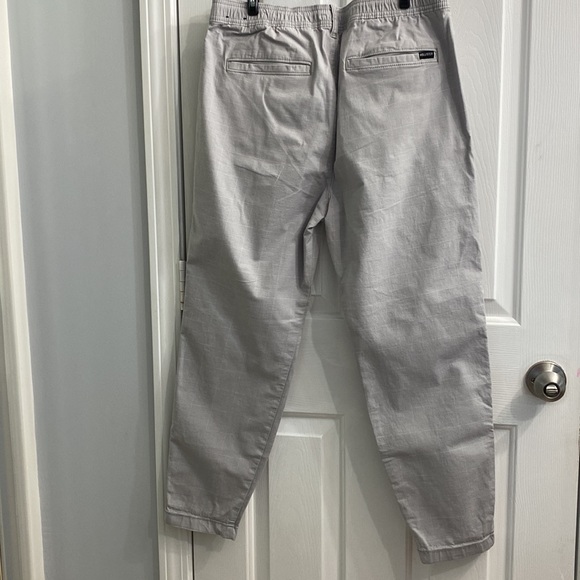 Men's Skinny Jogger Pants in Light Grey Size L from Hollister - Picture 2 of 5
